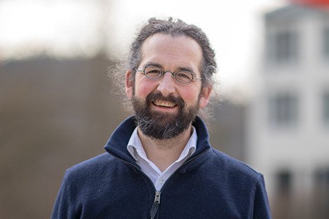 Dr Florian Toepfl Dr Florian Toepfl