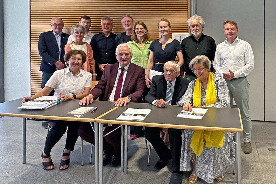 Vertragsunterzeichnungen, Juli 2025