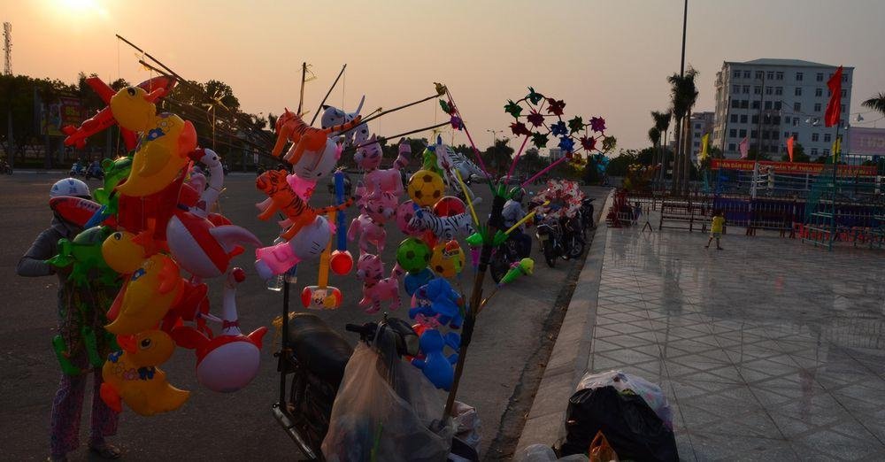 Luftballons bei Abendstimmung