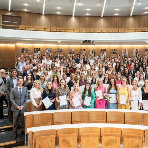 Examensfeier Gruppenfoto