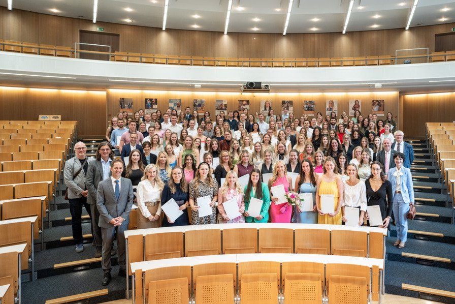 Examensfeier Gruppenfoto