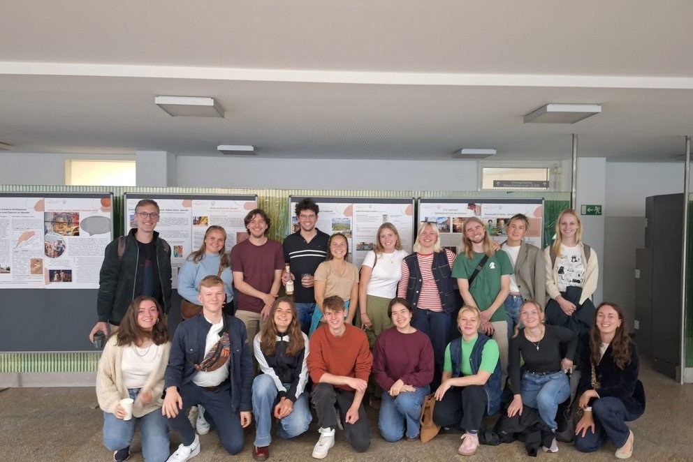 Rückblicke sichtbar machen: Plakatausstellung von Studierenden zur Kenia-Exkursion