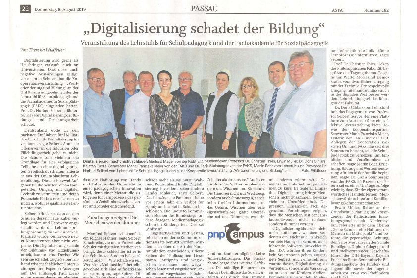 Dok1.pdf Dozenten im Hörsaal
