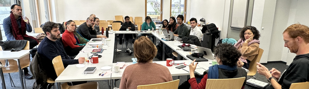 Bild von den Workshopteilnehmern während einer Diskussionsrunde Bild von den Workshopteilnehmern während einer Diskussionsrunde