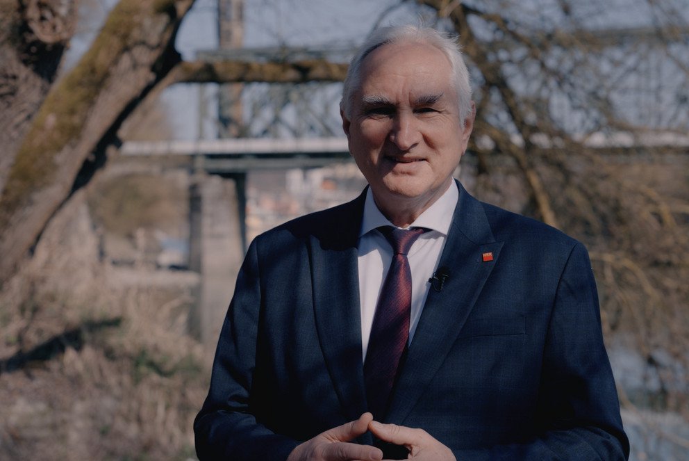 Professor Ulrich Bartosch