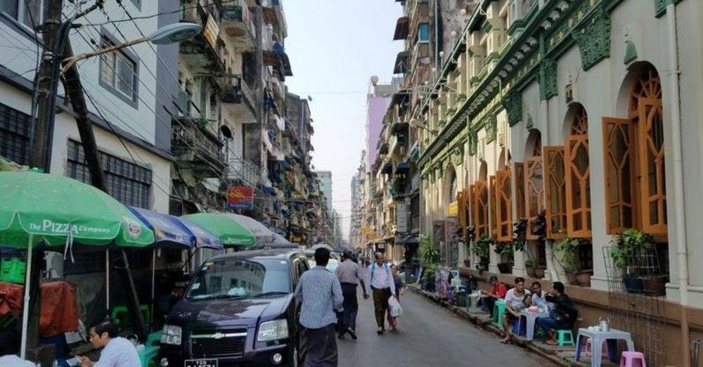 Straße in Yangon