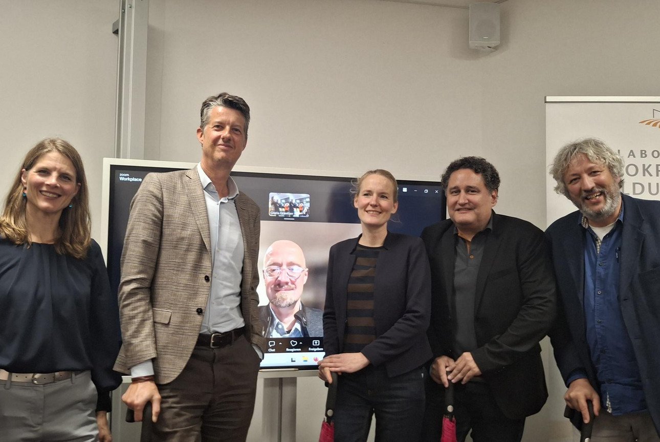 Podiumsteilnehmer*innen